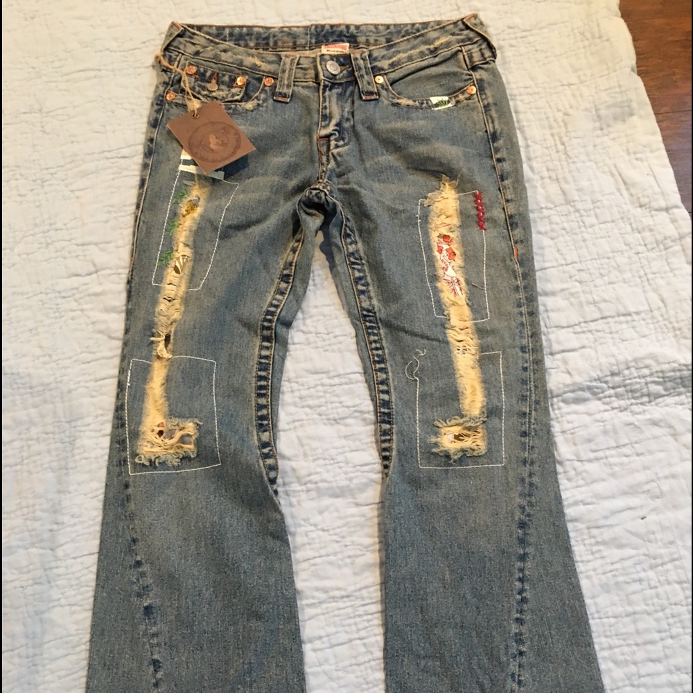 NWT true religion destroyed jeans